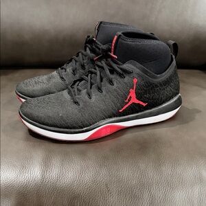 Jordan Men's Black and Red Athletic Shoes
